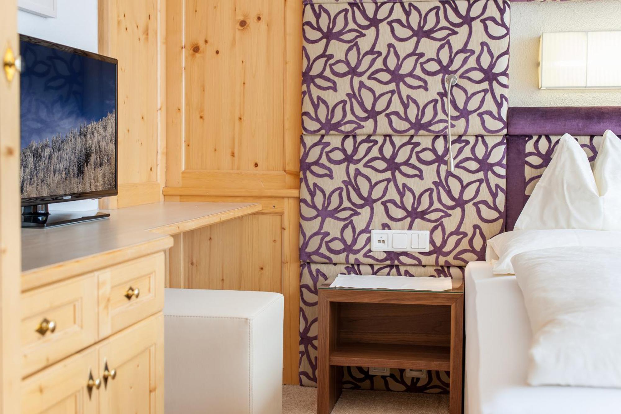 Hotel Gotthard-Zeit Obergurgl Bilik gambar